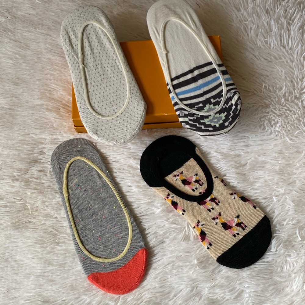 New 4 pack assorted no show invisible socks for women, size M